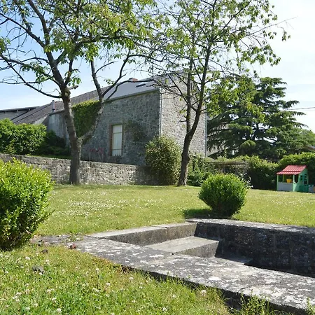Spacious Hpliday In Onhaye With Fireplace